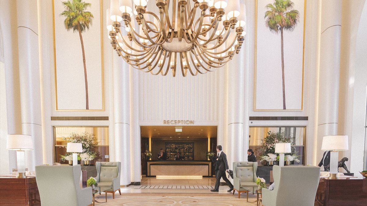 Waldorf Astoria Beverly Hills - Photo 2