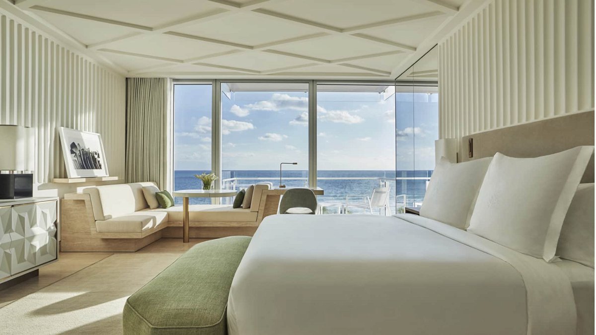 Four Seasons Hotel at The Surf Club - Photo 3