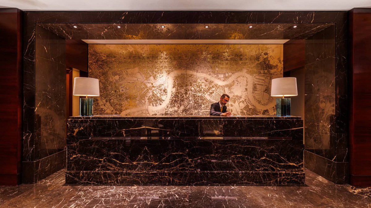 Four Seasons Hotel London at Park Lane - Photo 2