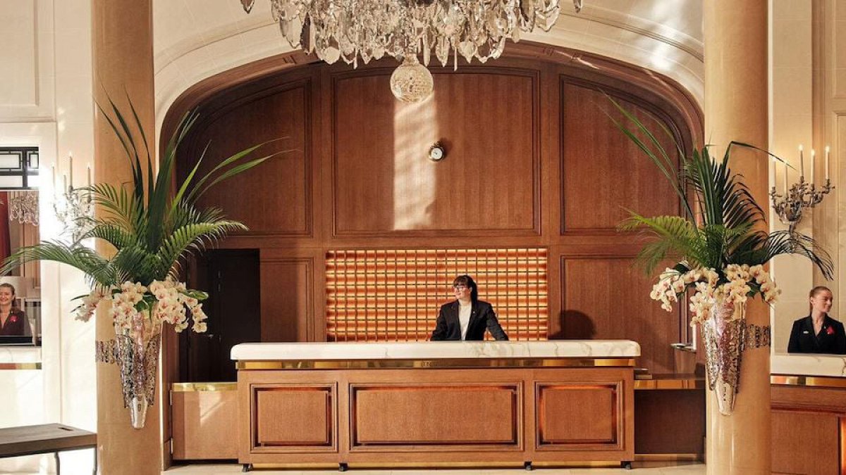 Hôtel Plaza Athénée - Photo 2