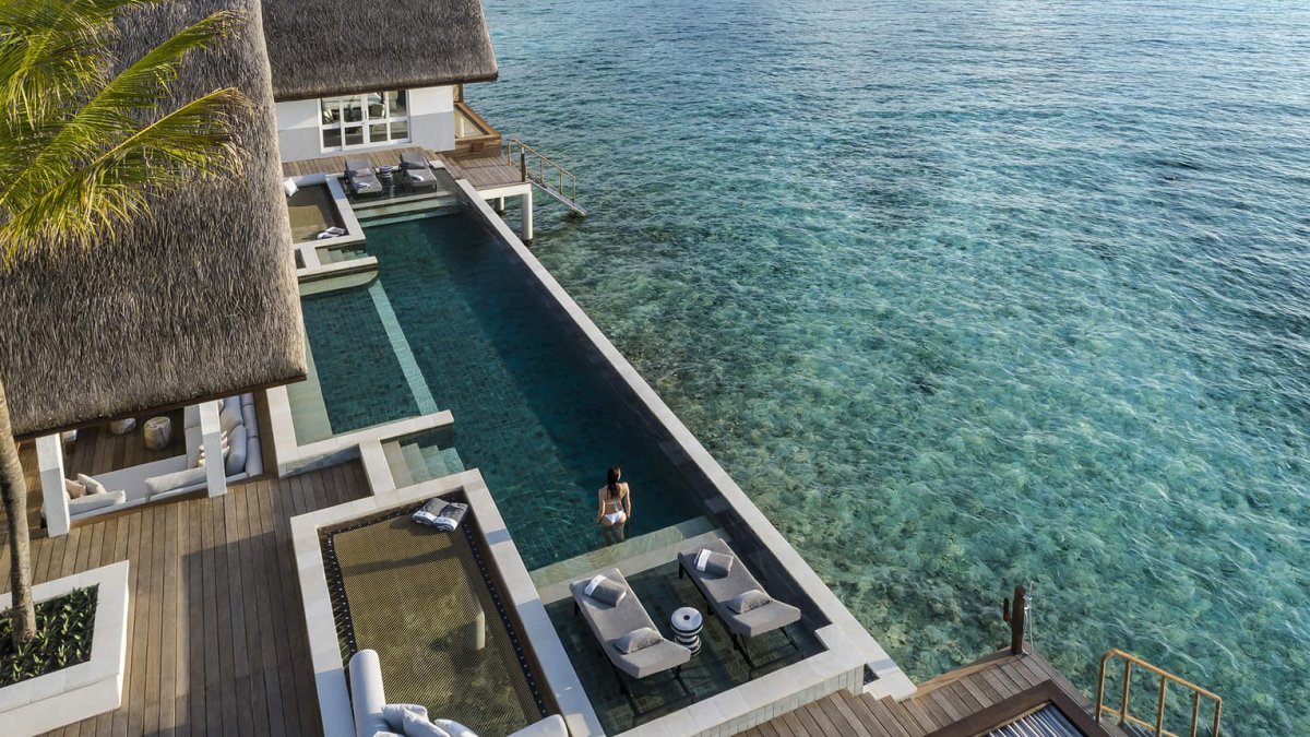 Four Seasons Resort Maldives at Landaa Giraavaru - Photo 6
