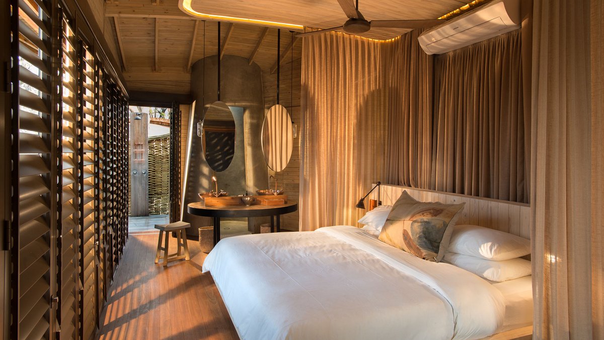 &Beyond Sandibe Okavango Safari Lodge - Photo 3