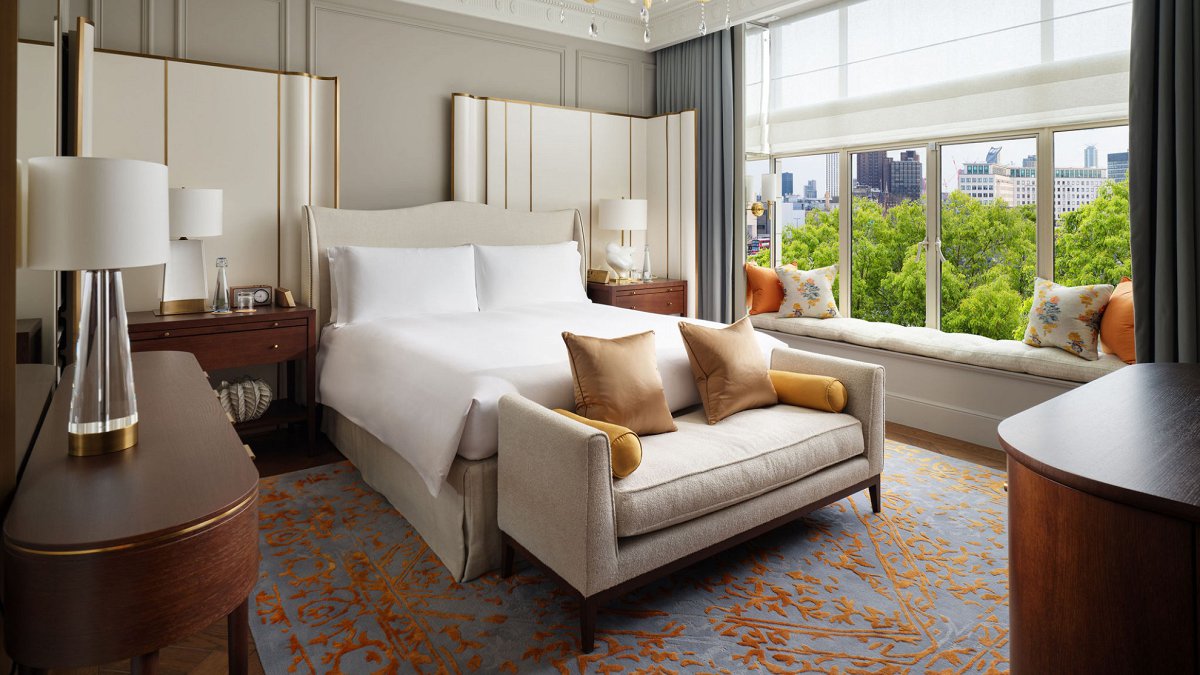 The Savoy - Photo 4