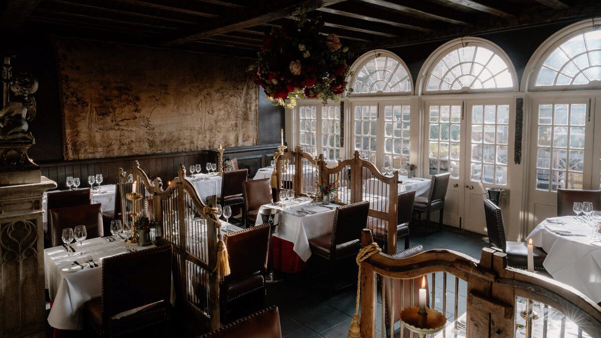 The Witchery by the Castle - Photo 8